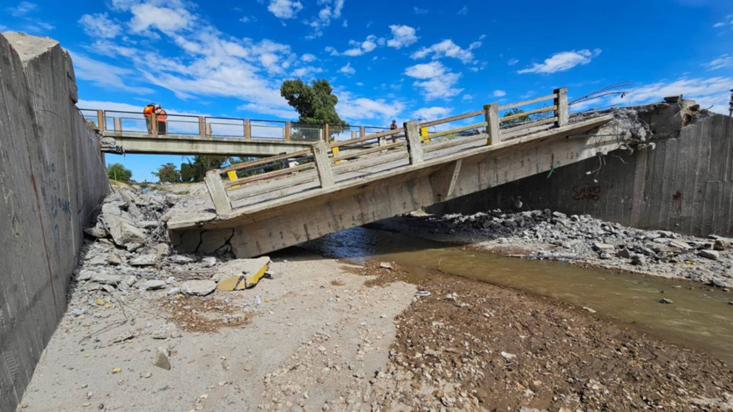 Canal Maldonado: comenzó la demolición del puente en Pampa Central