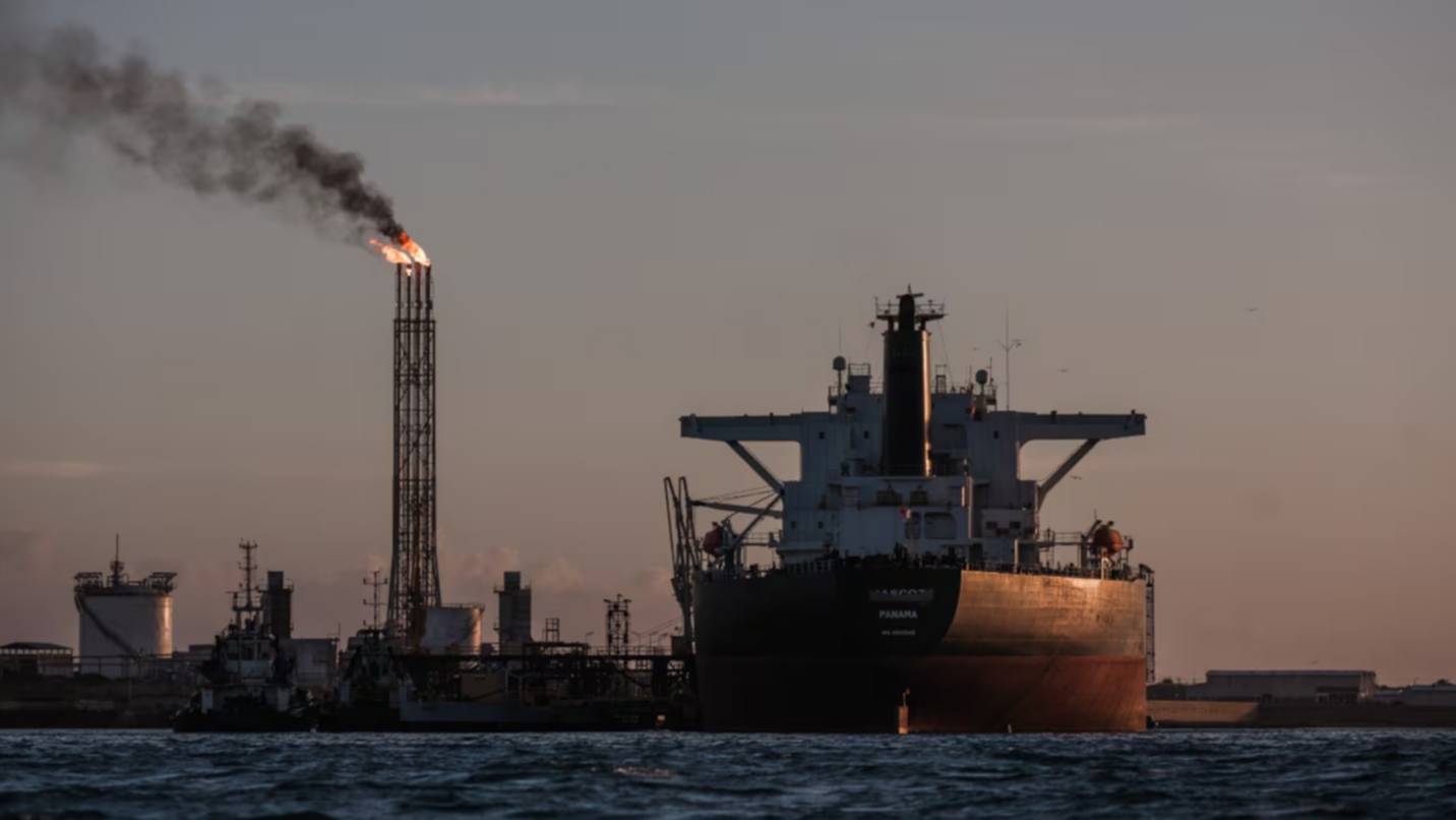 En medio de la escalada en Medio Oriente, el petróleo volvió a subir y superó los US$85 por barril