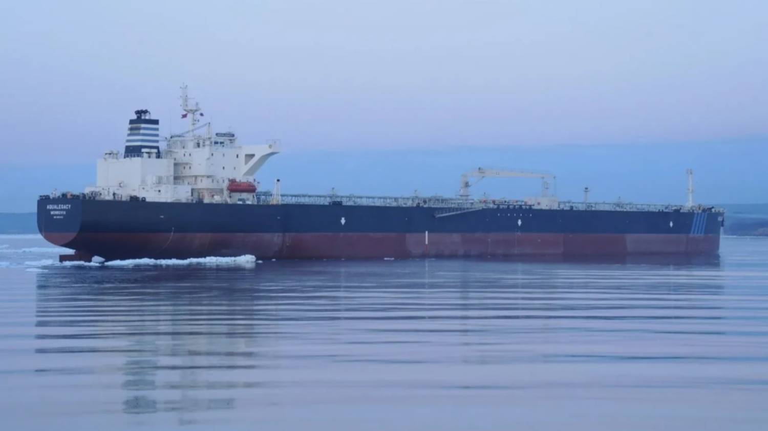 Puerto Rosales supera los 100 buques en el muelle que exporta el crudo de Vaca Muerta