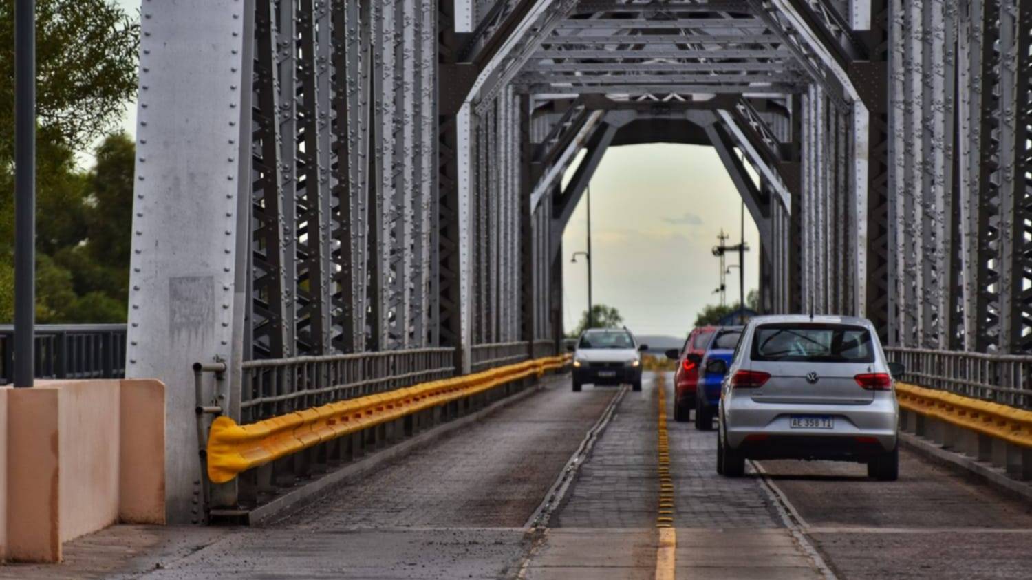 Patagones: el puente Ferrocarretero, otras vez abierto