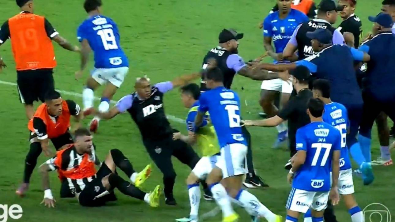 Escándalo: los jugadores de Cruzeiro y Atlético Mineiro protagonizaron una batalla campal en Brasil