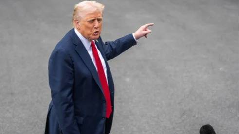 Donald Trump amenaza con una ofensiva “20 veces más fuerte” si Irán bloquea el estrecho de Ormuz