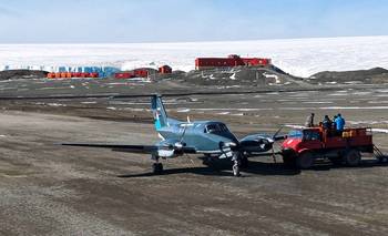Vuelo de adiestramiento desde Ushuaia hacia la Antártida