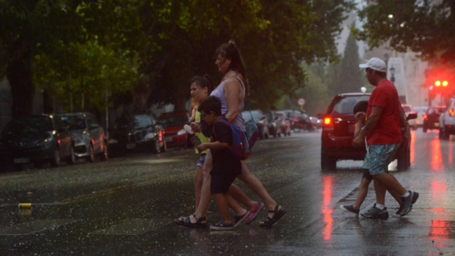 Ratifican el alerta amarillo por tormentas para Bahía Blanca y la zona