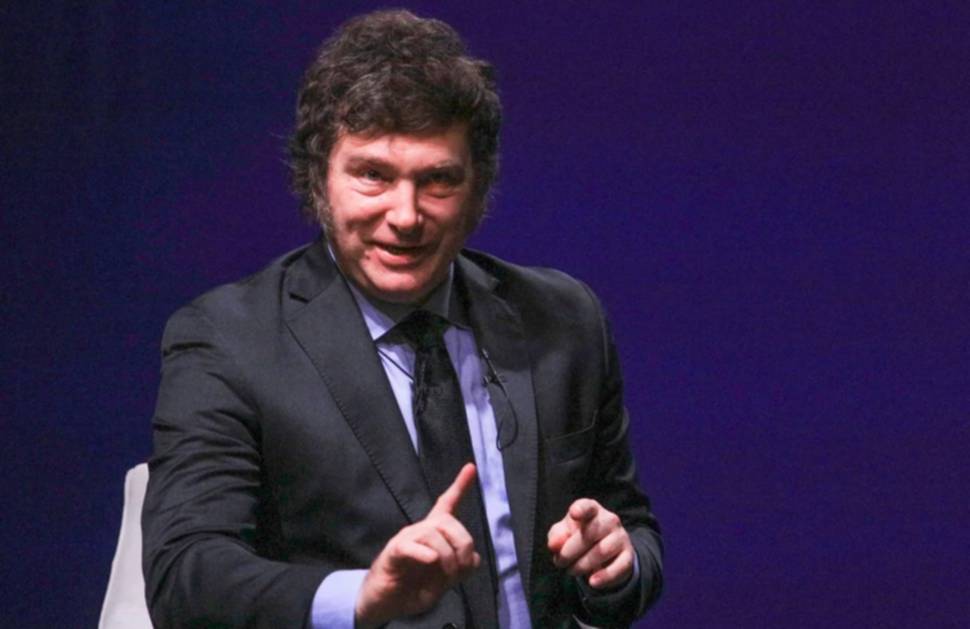 Milei desembarca en Tucumán para participar del Foro Económico del NOA