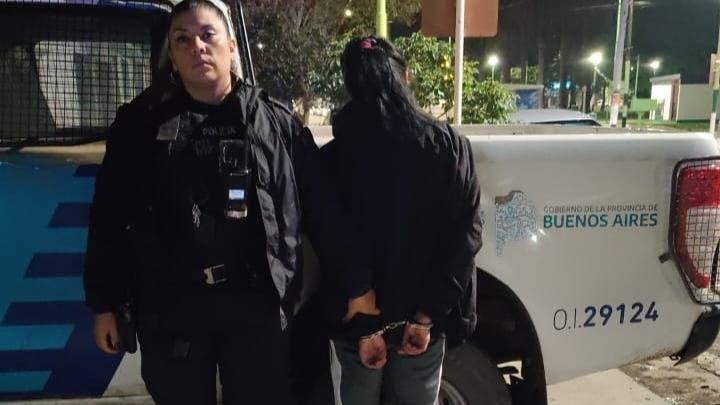 Arrestaron a una mujer por desobedecer una orden judicial