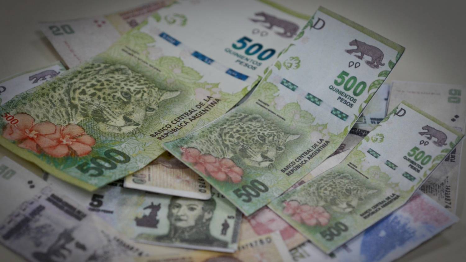 Cuánto pretende un trabajador que ingresa al mundo del trabajo