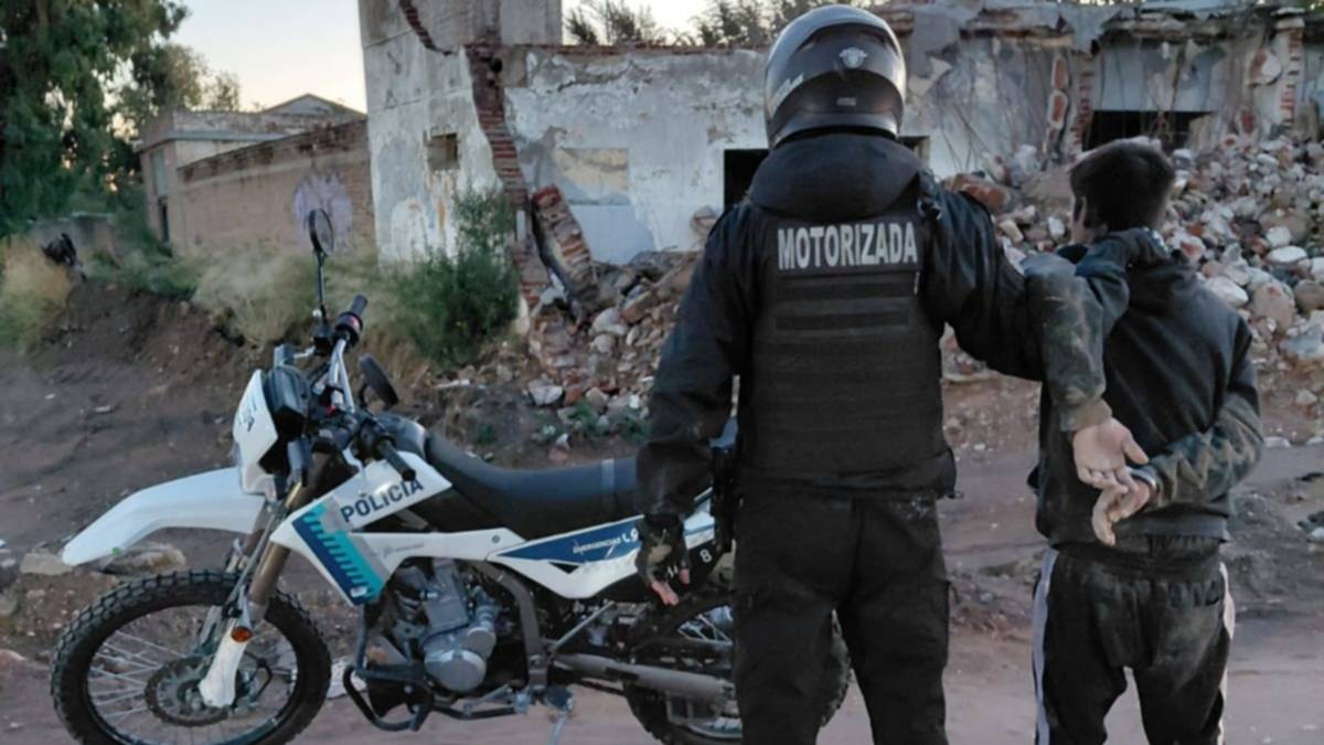 Intentaban robar cables y fueron detenidos