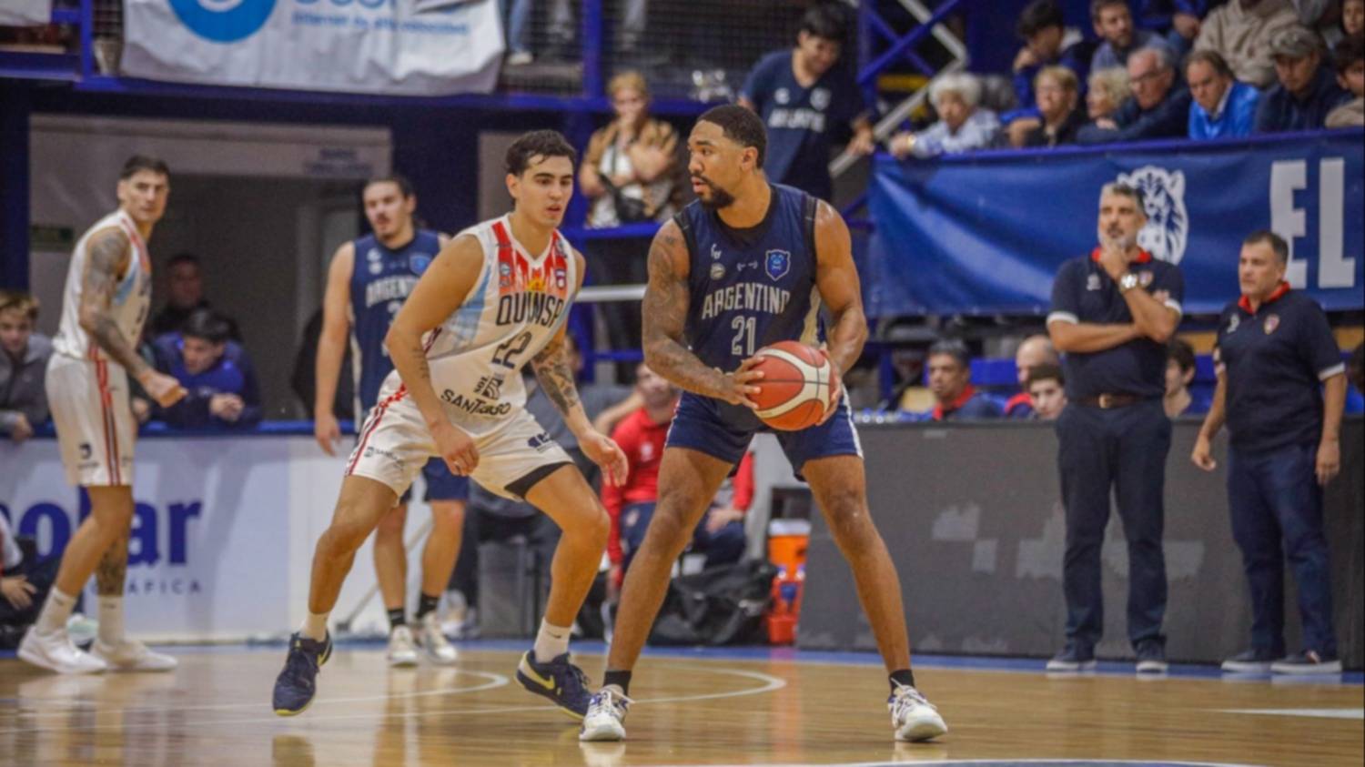 Quimsa, con aporte bahiense, sigue firme en la punta de la Liga Nacional