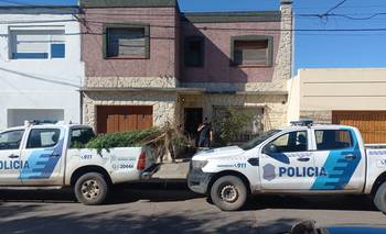 Lo buscaban para una evaluación psiquiátrica y le encontraron plantas y frascos de marihuana