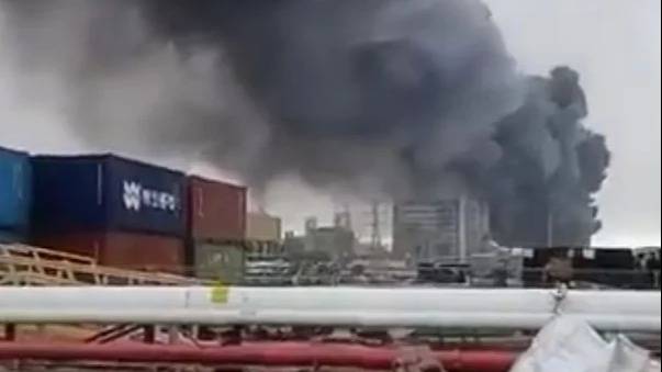 Alerta química en Israel: restos de un misil provocaron un incendio y evacuaciones en Neot Hovav