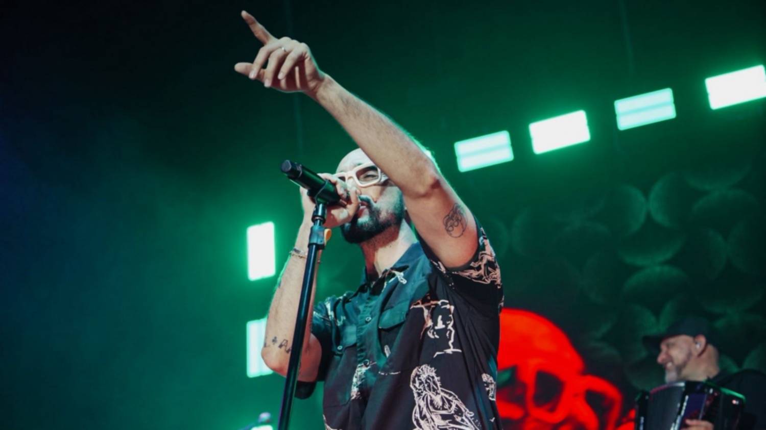 Abel Pintos volvió a Bahía y presentó su show “Abel 30 Años” con entradas agotadas