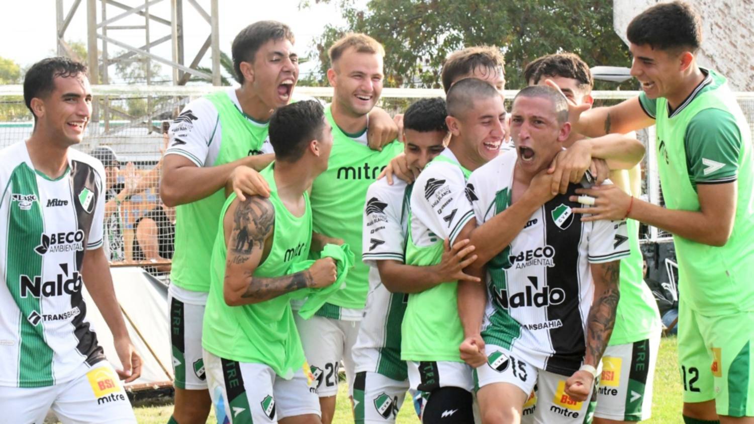 Llegó a Villa Mitre desde Banfield, tiene 21 años, entró e hizo un gol: "Fue el debut soñado"