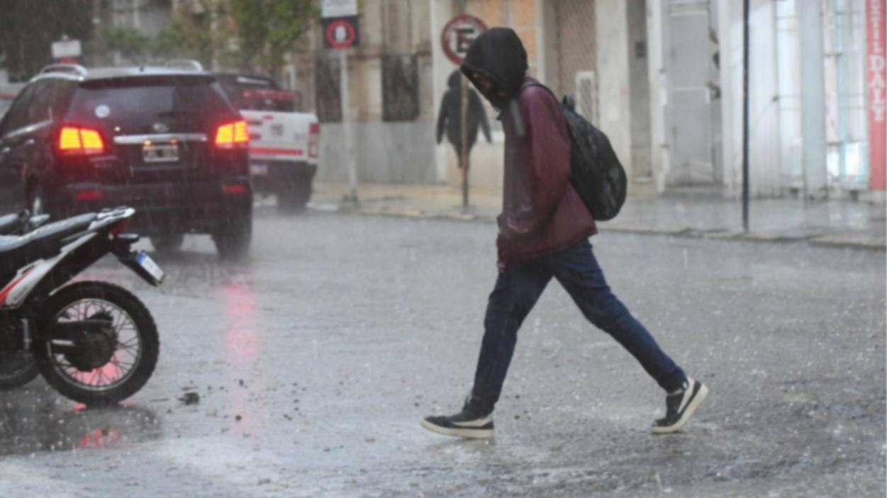 Suspensión total de clases en Coronel Rosales; tampoco hay colectivos