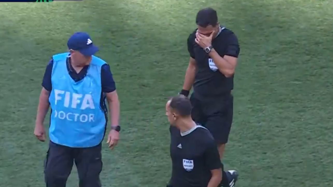 Facundo Tello se lesionó en pleno partido y no pudo seguir dirigiendo: Congo se clasificó al Mundial