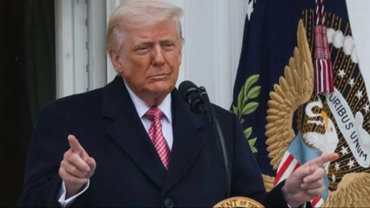 Trump anticipó que Estados Unidos dejará Irán "en dos o tres semanas"