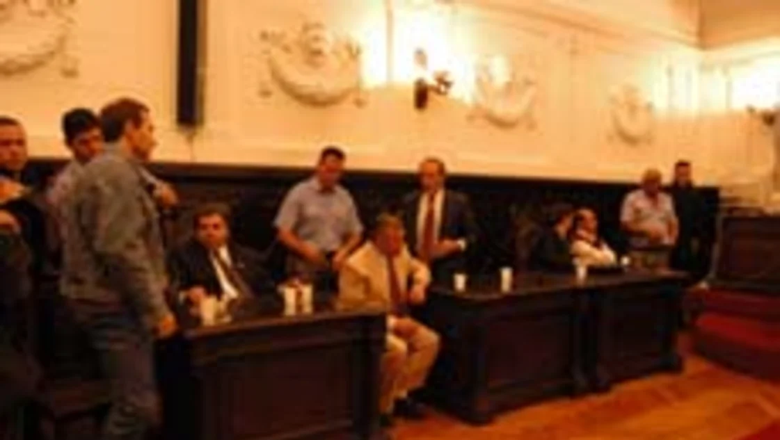 Culpables de instigar el robo del automóvil