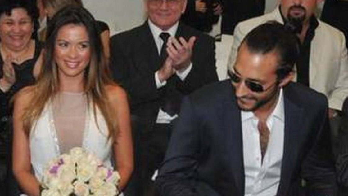 Karina Jelinek sigue en el departamento de Leo Fariña por pedido de su exmarido Karina Jelinek sigue en el departamento de Leo Fariña por pedido de su exmarido