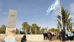 Acto oficial por el Día de los Veteranos y Caídos en Malvinas en Bahía Blanca
