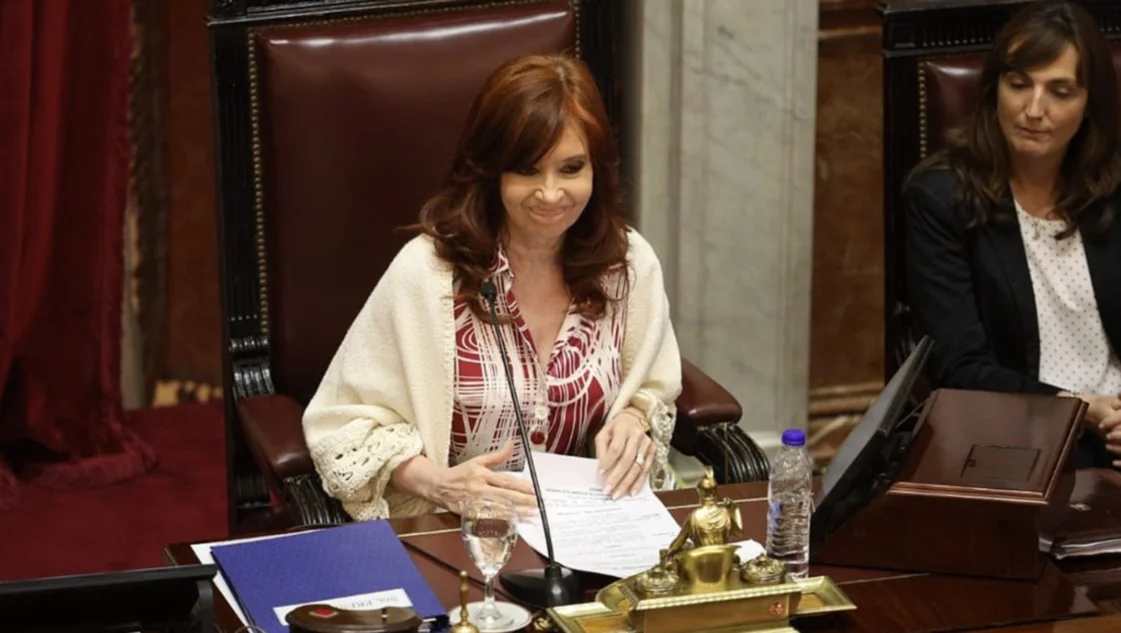 Ley de Tierras: CFK felicitó a veteranos de Malvinas por frenar su derogación