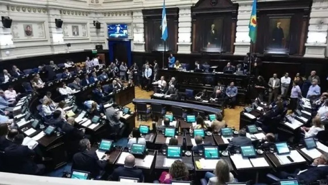Con varios temas de agenda, llegan legisladores radicales a Bahía Blanca Con varios temas de agenda, llegan legisladores radicales a Bahía Blanca