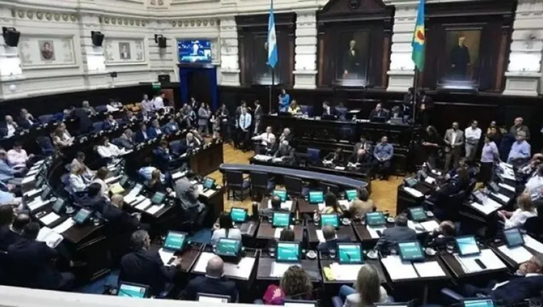 Con varios temas de agenda, llegan legisladores radicales a Bahía Blanca Con varios temas de agenda, llegan legisladores radicales a Bahía Blanca