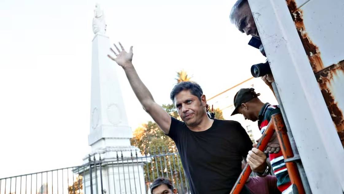 Kicillof y la marcha universitaria: qué pasó en el palco y cómo fue la charla con la CGT