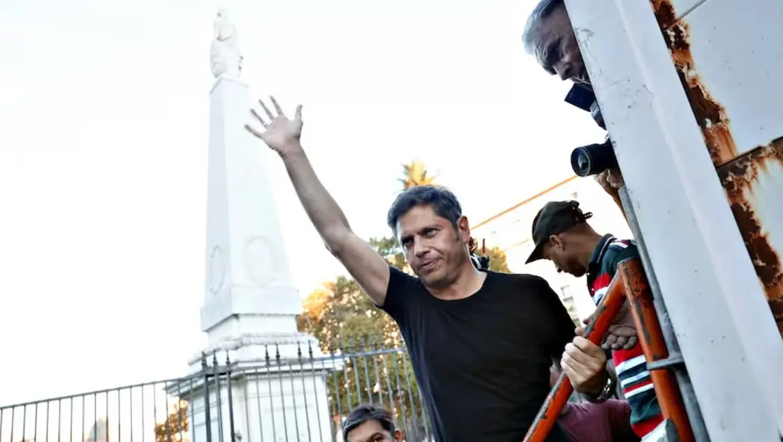 Kicillof y la marcha universitaria: qué pasó en el palco y cómo fue la charla con la CGT