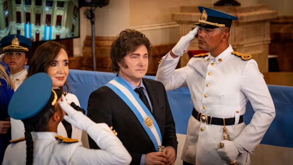 Antes de viajar a Estados Unidos, Milei asistirá al acto de Malvinas con su gabinete