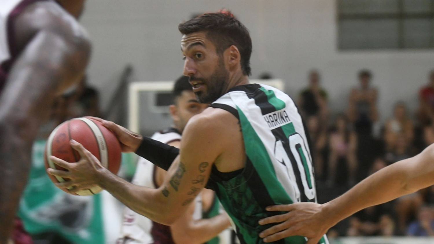 Villa Mitre viaja a Mar del Plata para iniciar la Reclasificación: ¿jugará mañana Federico Harina?