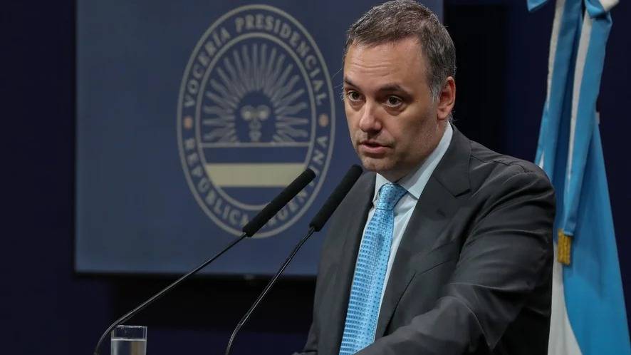 Revelan que la escribana de Adorni que será citada por la Justicia visitó siete veces la Casa Rosada