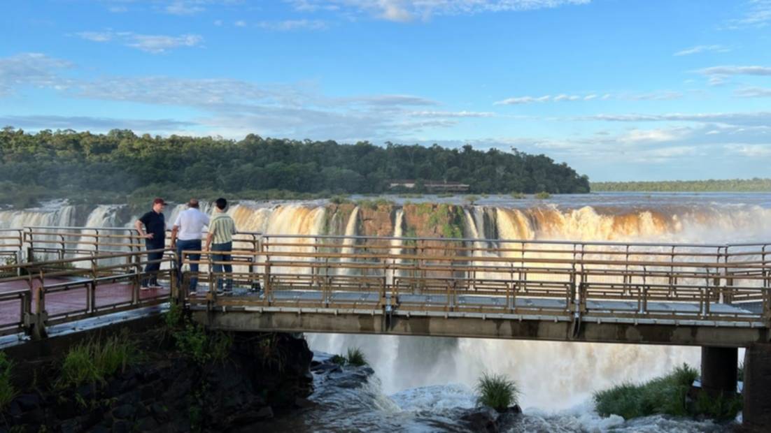 Mas persianas bajas: cerró la empresa que construyó las pasarelas de las Cataratas del Iguazú