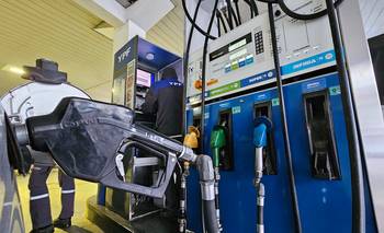 Las petroleras se alinearon con YPF y mantendrán estables los precios de los combustibles