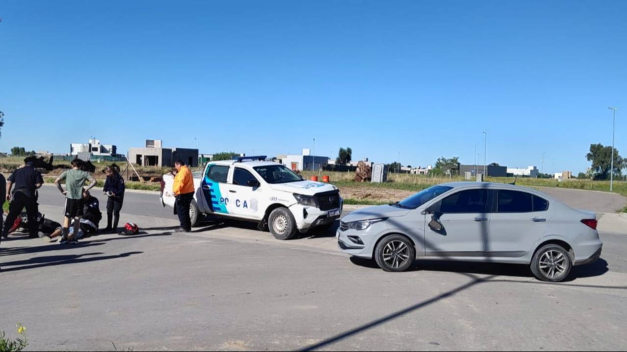 Sufrió graves heridas un menor que chocó mientras conducía una moto robada