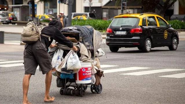 La UCA alerta de que la baja de la pobreza es una "ficción" que no llega al bolsillo