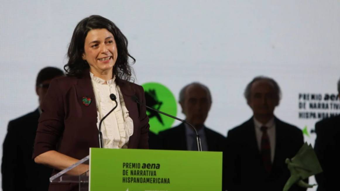 La escritora argentina Samanta Schweblin ganó el millón de euros del premio Aena de Narrativa