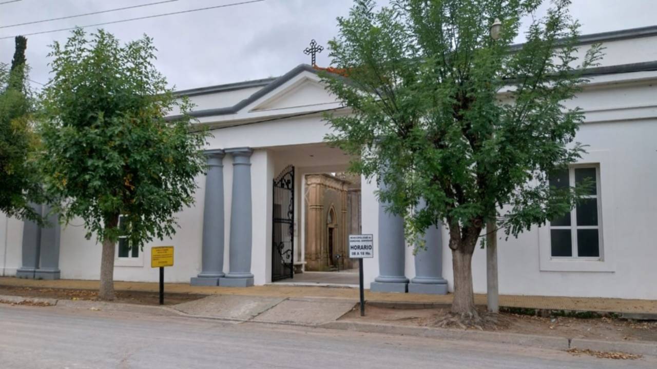 Digitalización y georreferenciación: buscan implementar códigos QR en el cementerio de Dorrego