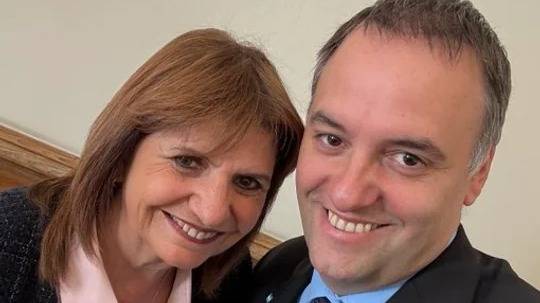 Patricia Bullrich, sobre Adorni: “Quizás no tiene el cuero tan duro como yo”