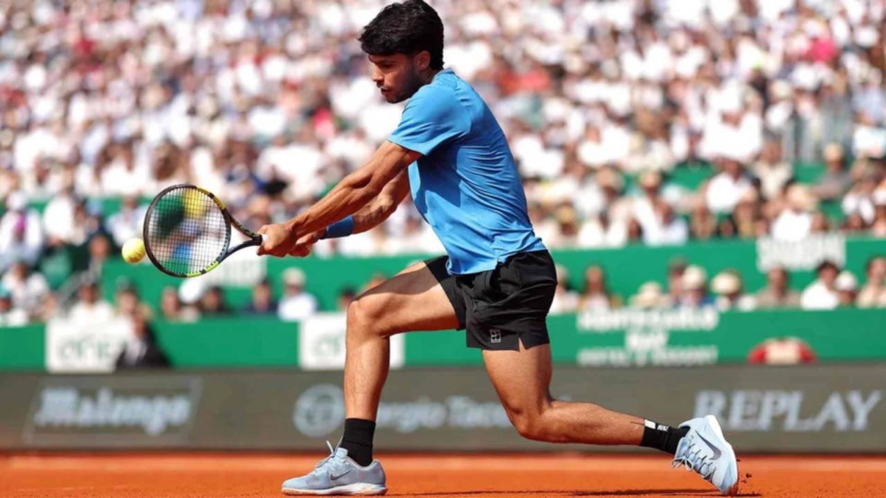 Alcaraz se impuso al local Vacherot y se metió en la final del Masters de Montecalo