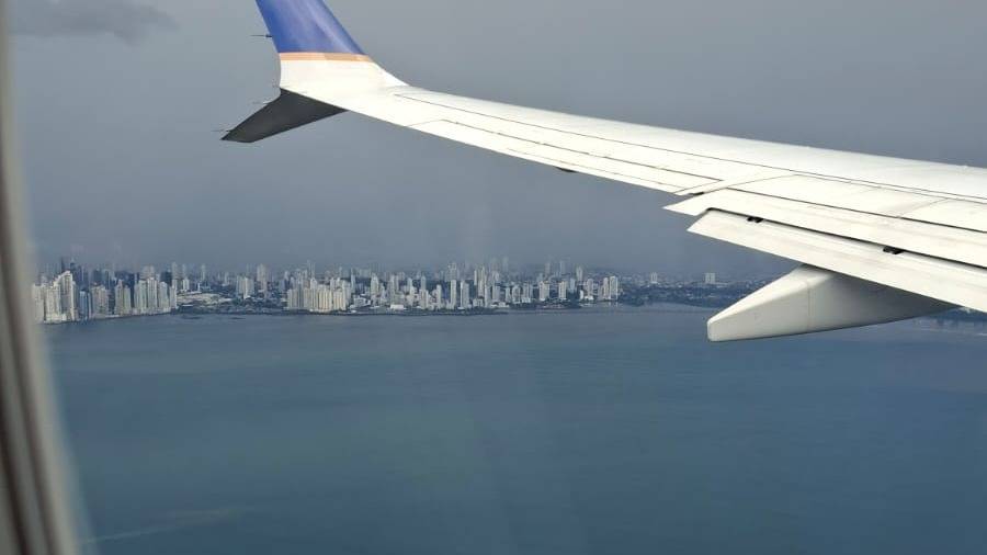 Diario de viaje, día -1: entre el “pegoteo”, los bocinazos y una postal nocturna que impacta