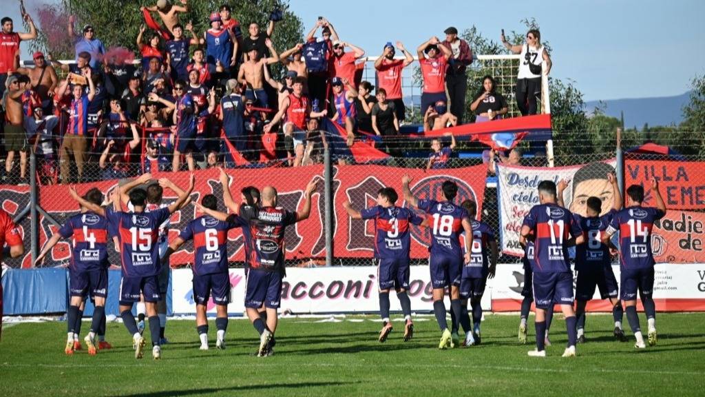 Liga de Suárez: Automoto se quedó con el clásico tornquistense