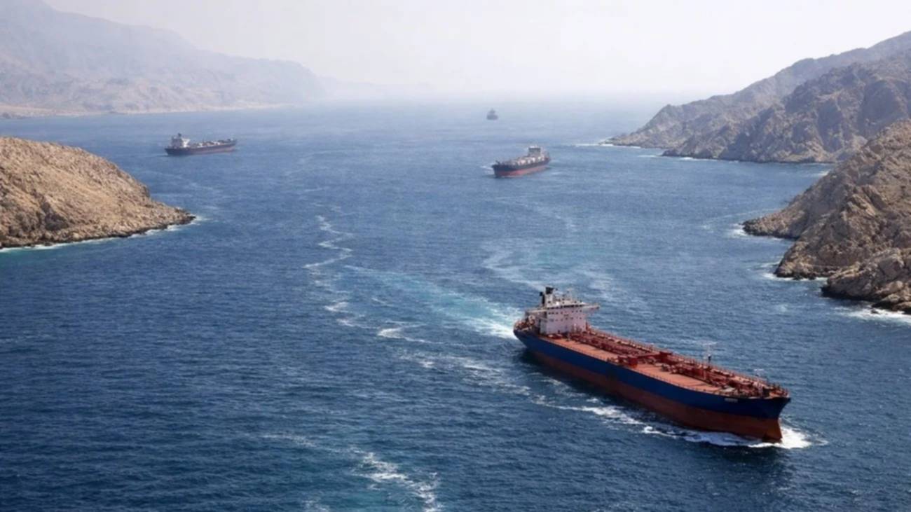 Comienza el bloqueo de EE.UU. en el estrecho de Ormuz y hay alarma mundial