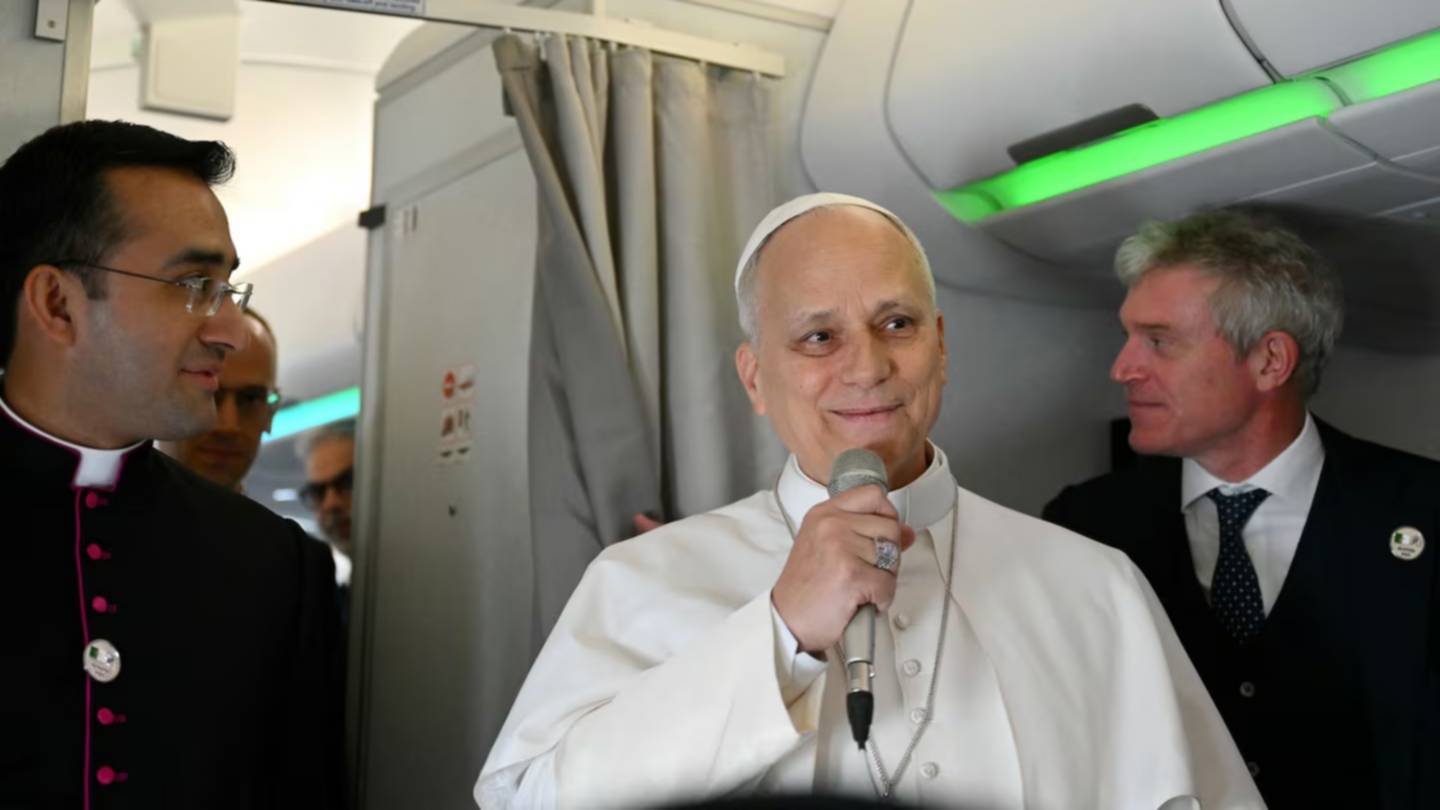 De “El Papa es débil” a “No le tengo miedo”: el fuerte cruce entre Donald Trump y León XIV