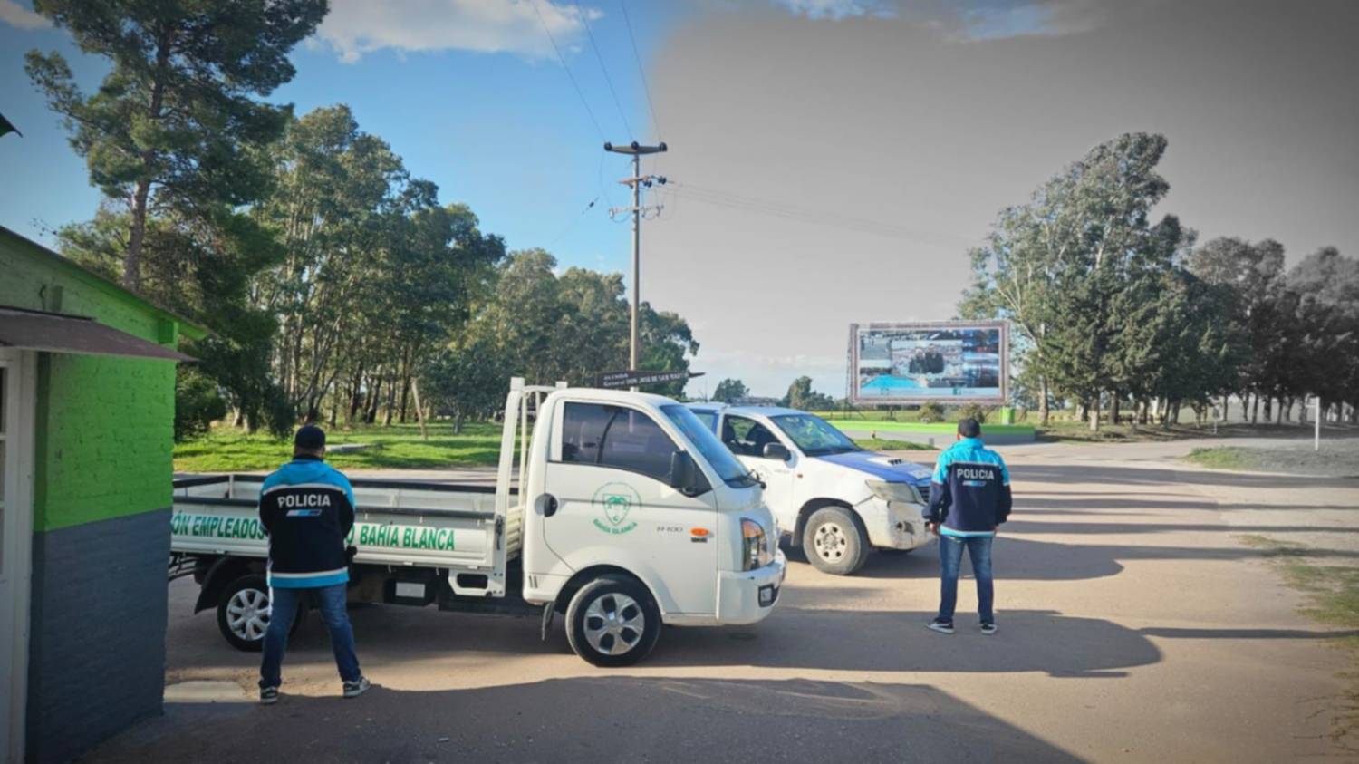 Violencia en el Shopping: secuestran utilitario del sindicato de Empleados de Comercio
