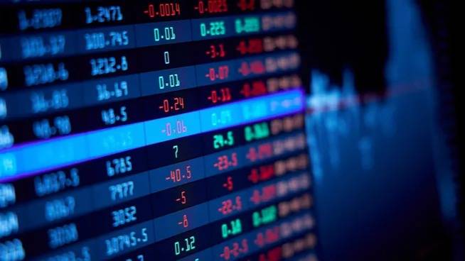 Los bonos en dólares caen y vuelve el temor en Wall Street tras los anuncios de Scott Bessent