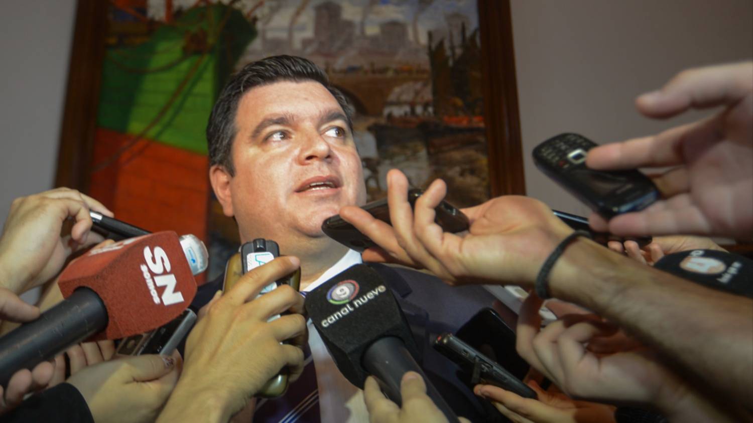 Balearon el auto de un exintendente interino y le dieron 15 días para que se vaya de Bahía Blanca