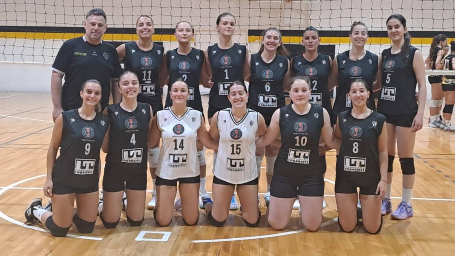 Vóleibol: Liniers se quedó con los clásicos y comanda en las dos Primera