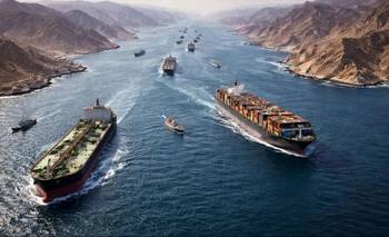 Irán anunció la reapertura del estrecho de Ormuz