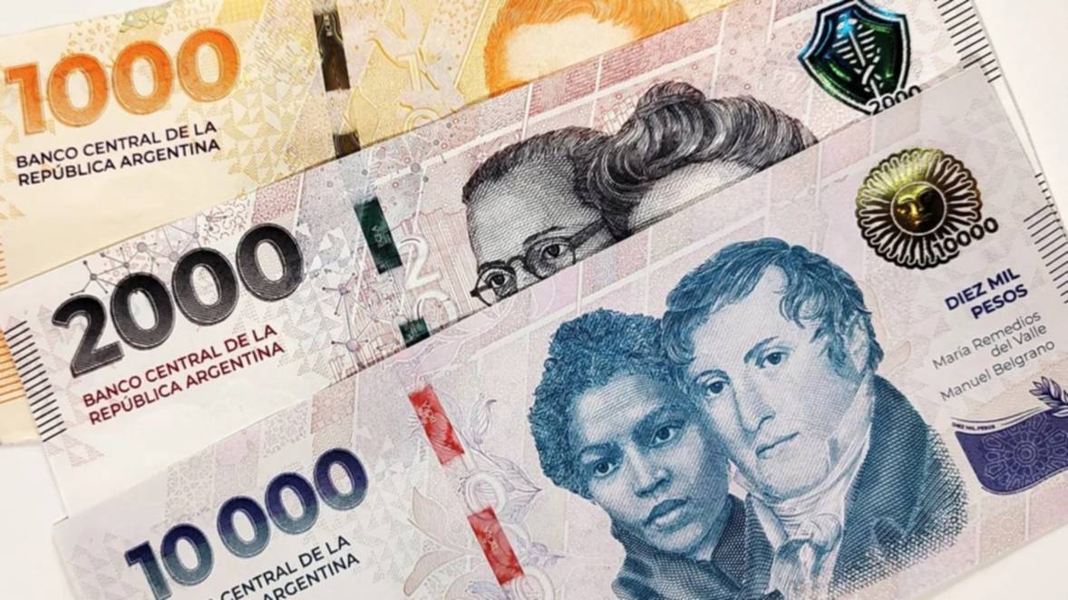 Los salarios volvieron a perder contra la inflación: subieron 2,4% en febrero