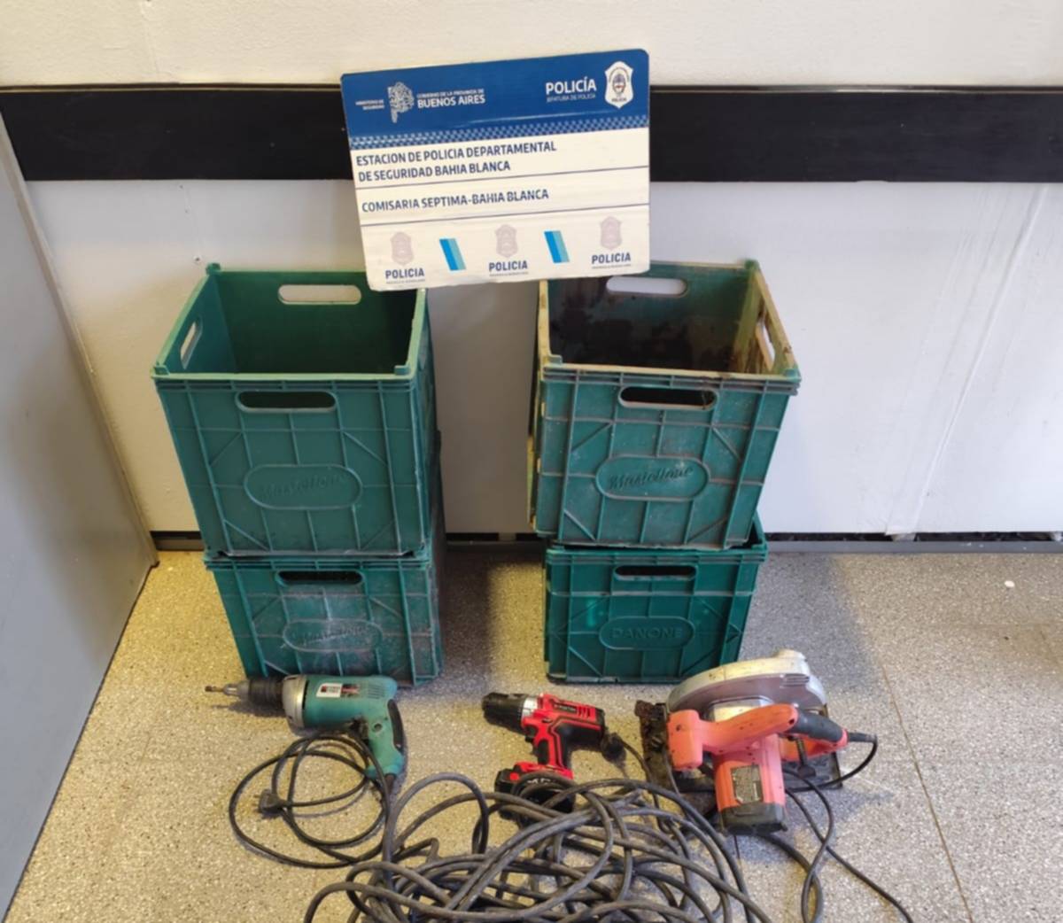 Detuvieron a dos menores en un allanamiento por robo de motos